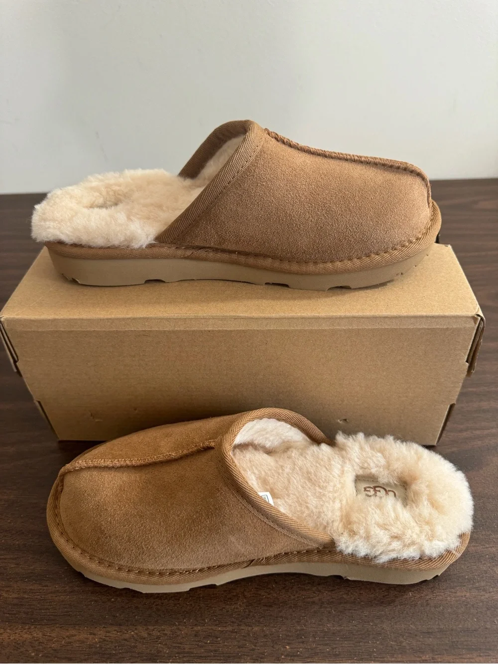 ⚜️NWT UGG Keegan Chestnut Suede Shearling Slide Slippers Little Kids 13 Comfort
